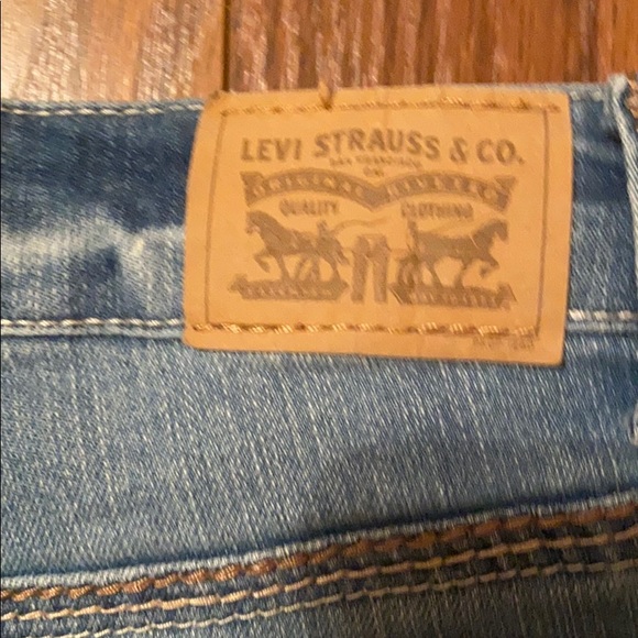 Girls size 16 Levi’s Short Shorts - Picture 5 of 6